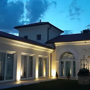 3* Bed & Breakfast Borgo Arcadia
