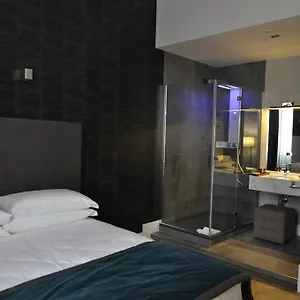 https://place-24-suites-wellness.it-romehotels.com